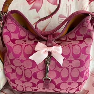 ** SOLD ** Coach Pink Hampton Clip Bag